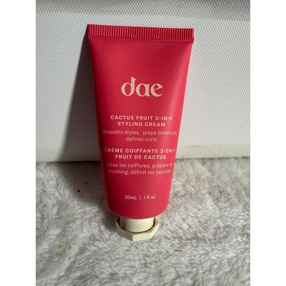 Dae Cactus Fruit 3-IN-1 Styling Cream 30ml/ 1fl